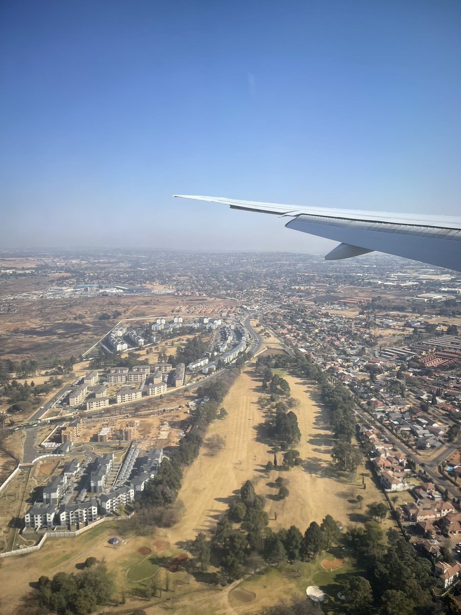 bs_kitkat's tweet image. Arrived!! Can’t wait to get home and see my doggos 🥹