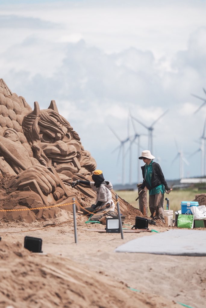 釜谷浜に巨大なナマハゲが出現しました

#サンドクラフト
#砂像