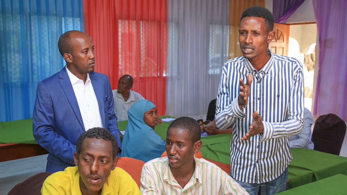 UNTMIS_'s tweet image. As part of ongoing efforts to combat stigma and promote equal rights for persons with disabilities in Somalia, 30 deaf or hard-of-hearing persons recently took part in a @UN-supported three-day digital storytelling workshop in Baidoa. They learned how to use storytelling as a…