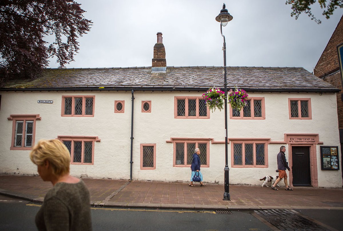 VisitEden's tweet image. Find out more about how history has shaped Penrith and the Eden Valley with a visit to @penrithmuseum
Open six days a week (excluding Sundays), the museum houses many treasures found in the area - some dating back to Neolithic times!
orlo.uk/2TKBX