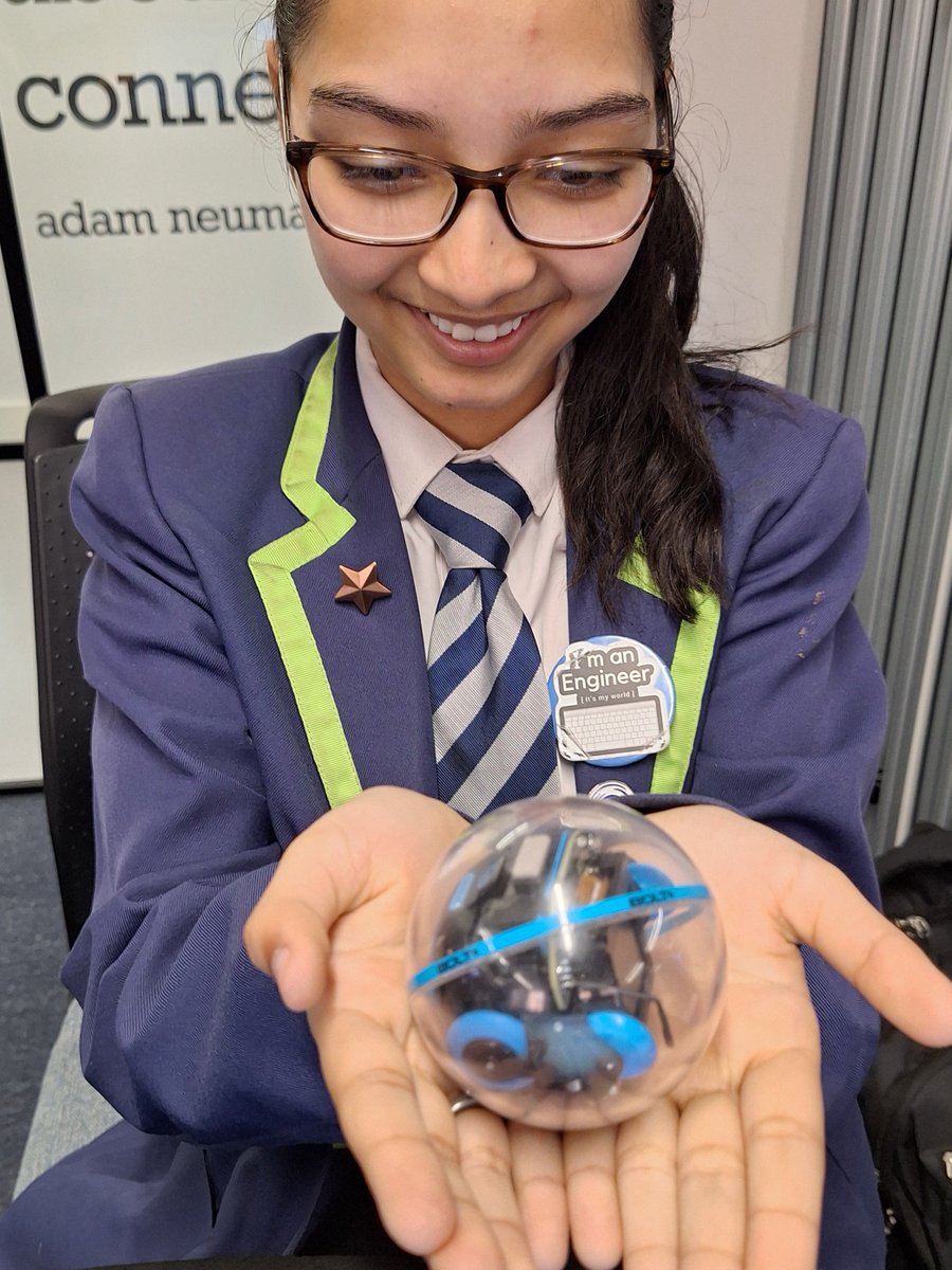 IN4_Group's tweet image. IN4 Group & @MU_Foundation are inspiring young minds from all backgrounds in #GreaterManchester with #MEGAhubs #MEGAdays & #CyberFirst days @NCSC @SciTechgovuk @GMWorkandSkills
💡From VR to AI to Cyber, pupils explore tech careers, leaving with big dreams & clear future paths ✨