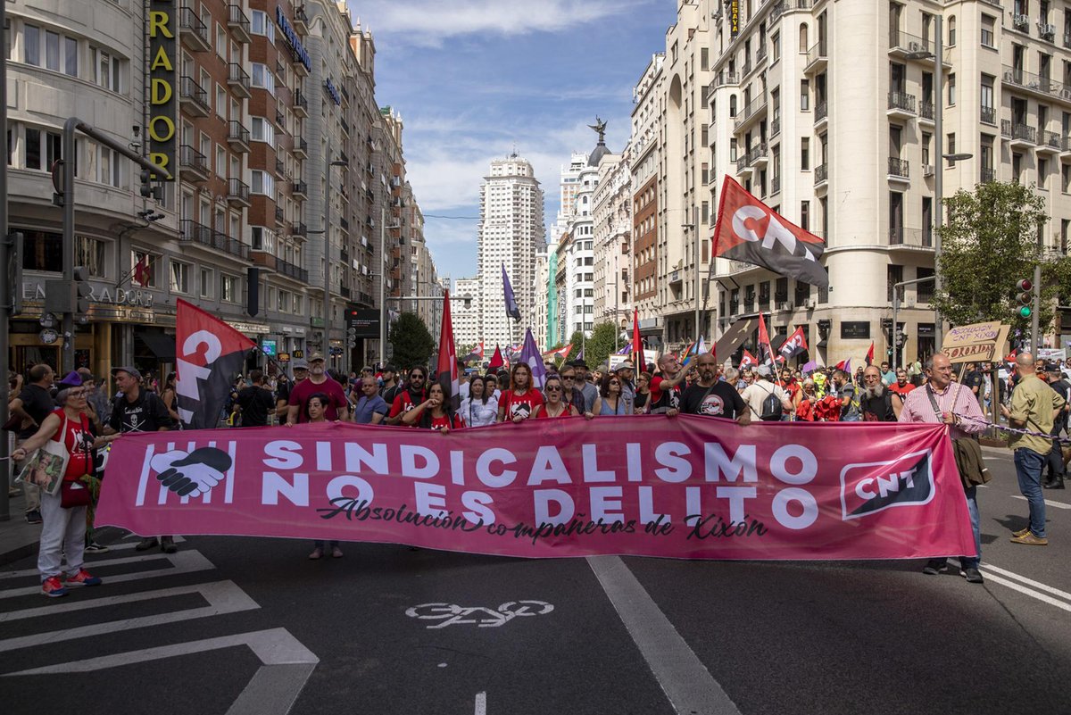 Directa (@la_directa) on Twitter photo #TREBALL | Les '6 de La Suiza' o com una sentència transforma l’acció sindical en delicte directa.cat/les-6-de-la-su… La pena de tres anys i mig de presó ens remunta al tractament que patien els sindicats el segle XIX i inicis del XX. Anàlisi de l'advocat laboralista <a href="/VidalAragones/">Vidal Aragonés</a> #TREBALL | Les '6 de La Suiza' o com una sentència transforma l’acció sindical en delicte directa.cat/les-6-de-la-su… La pena de tres anys i mig de presó ens remunta al tractament que patien els sindicats el segle XIX i inicis del XX. Anàlisi de l'advocat laboralista <a href="/VidalAragones/">Vidal Aragonés</a>