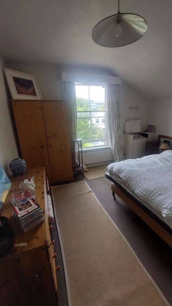 THEHomeshareIE's tweet image. 🌟 Homeshare Opportunity in Ballsbridge, Dublin 4! 🌟
🏡 Looking for affordable, female-only accommodation near UCD and the heart of Dublin?
This is your chance to join a warm, independent older couple in their welcoming home — right across from the RDS and just a quick stroll…