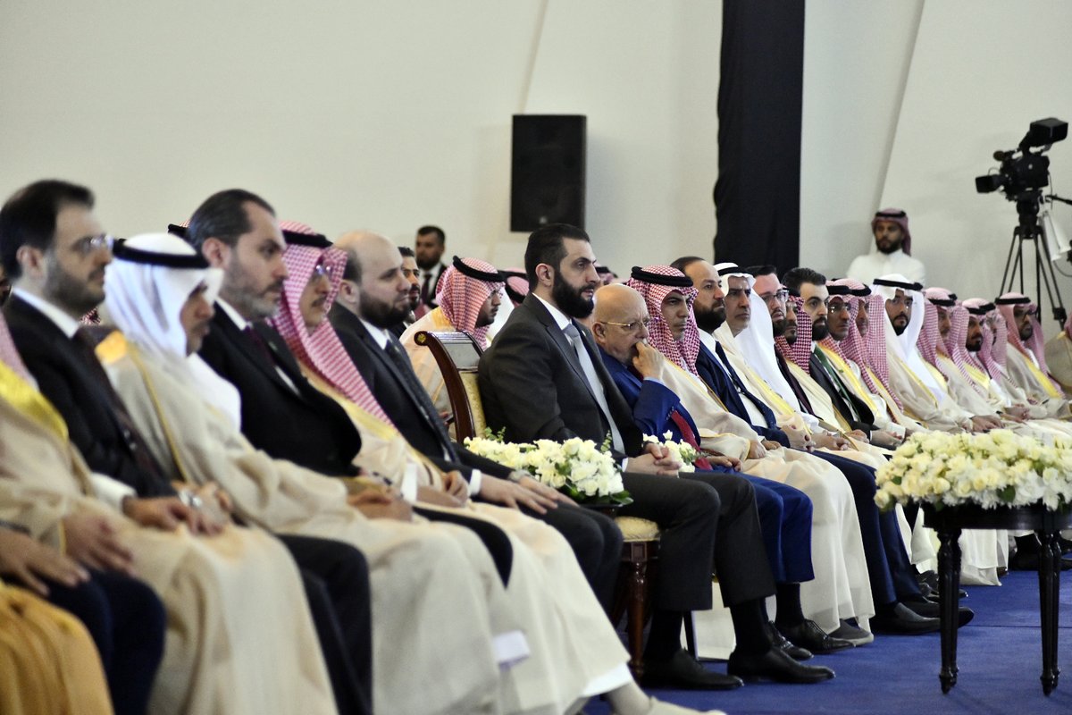 syr_republic's tweet photo. قصر الشعب يستضيف المنتدى الاستثماري السوري السعودي في أول فعالية من نوعها بسوريا الجديدة

#سوريا_السعودية_أخوة
#٢١_مليار_سعودي
#سوريا_نحو_الريادة