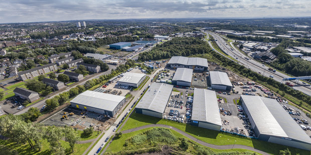 We’re thrilled to announce the sale of three high-spec industrial units at Clyde Gateway East Business Park to Aberdeen Investments, on behalf of the Standard Life Pooled Pension Property Fund.

🔗 clydegateway.com/news_post/mult…

#ThisIsThePlace
#PeoplePlaceJobs