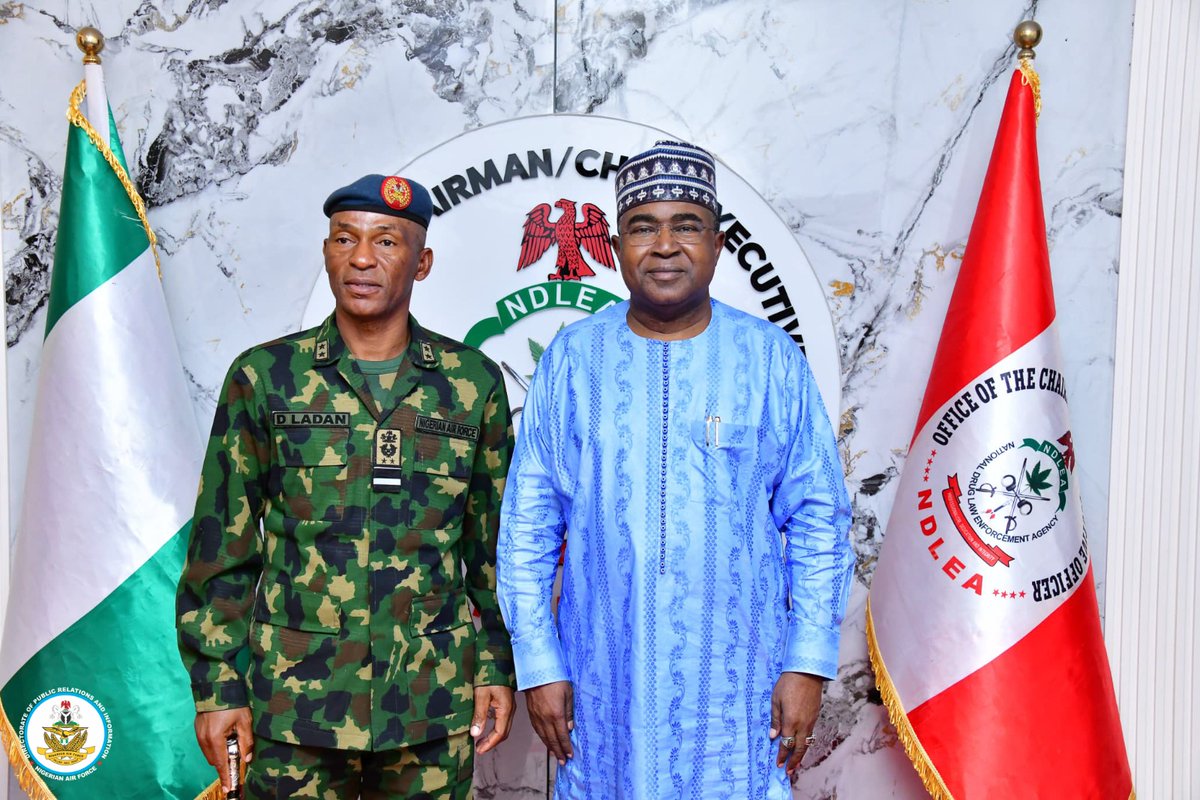 NigAirForce's tweet image. NAF, NDLEA strengthen strategic partnership to tackle drug threats and enhance national security
The Chief of the Air Staff, Air Marshal Hasan Bala Abubakar, represented by Air Vice Marshal Dalhat Ladan, the Chief of Air Intelligence Nigerian Air Force, recently paid a courtesy…