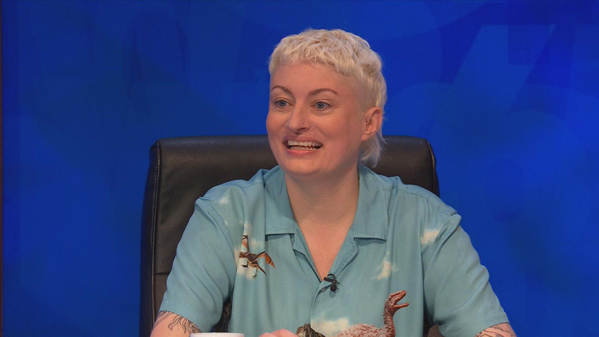 The delightfully chaotic Harriet Dyer is on 8 Out of 10 Cats this Friday at 9pm on Channel 4.

You can also catch Harriet in Sheffield on 21st October at <a href="/The_Steamworks/">The Steamworks</a>!

Tickets > leadmill.co.uk/event/harriet-…