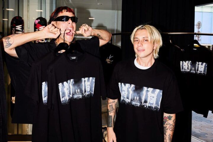 NMEJAPAN's tweet image. カトリエル&パコ・アモロソ、WILDSIDE YOHJI YAMAMOTOとのコラボTシャツの発売が決定 | NME Japan nme-jp.com/news/158279/