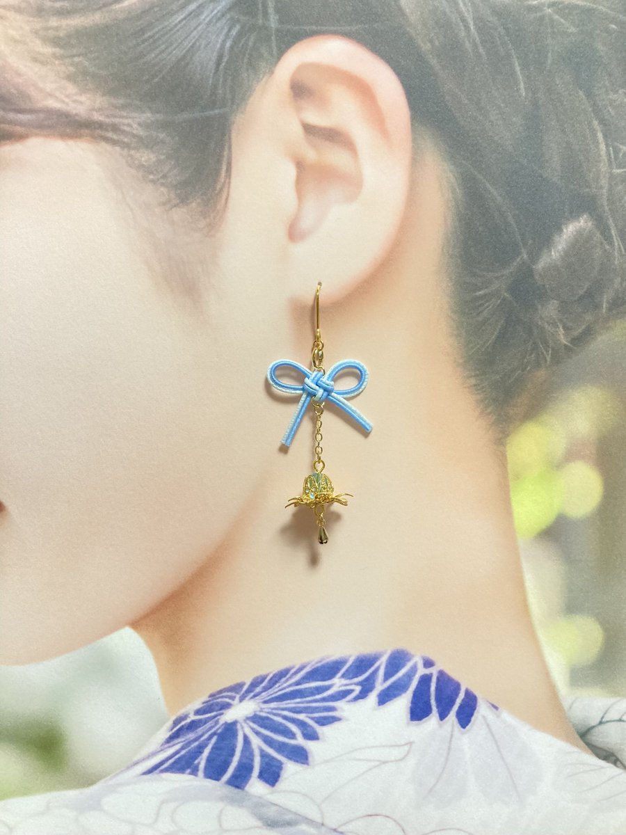 HandmadeMi35154's tweet image. #風の精霊は涼しさと共に舞い降りる
#365DIYtheme
蓮子の花と水引リボンの耳飾り🎀🪷
風にゆらゆら揺れる涼しげなデザイン✨
