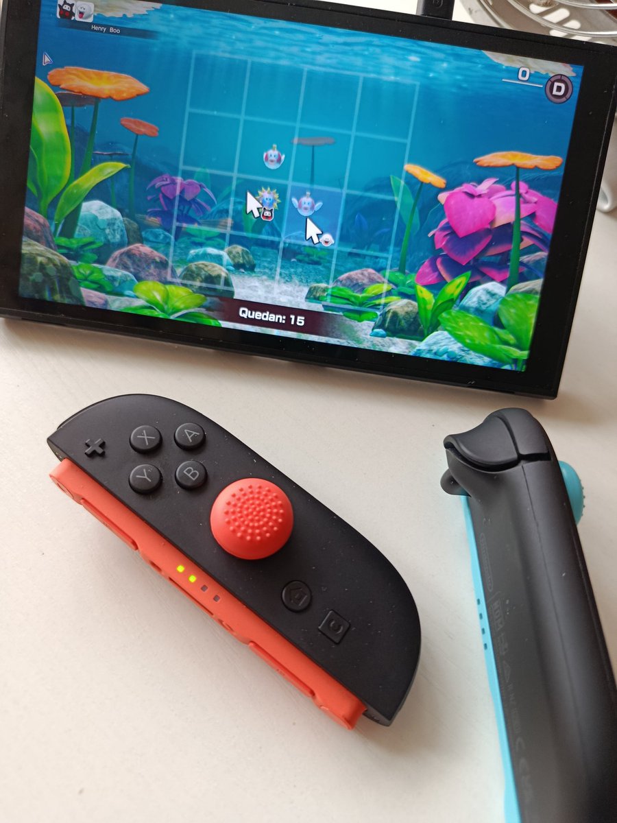 hryesp's tweet image. He estado jugando un rato al DLC de Super Mario Party Jamboree y con el modo ratón para mí es jodidamente divertido y espero jugar con alguien
El Show de Bowser no lo he jugado mucho porque no tengo todavía la cámara pero si con los minijuegos de micrófono y se me dan fatal xDD