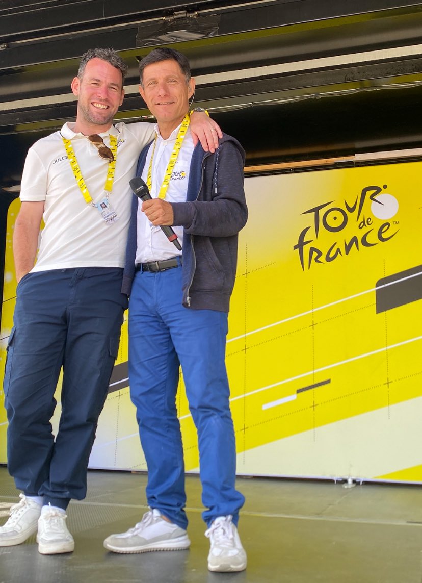 Eric Dagrant (@ericdagrant) on Twitter photo Content de vous partager ce cliché avec celui qui, chaque matin avec bienveillance, répond à mes questions.
L’unique et incomparable détenteur du record du nombre de victoires sur le Tour de France. Monsieur <a href="/MarkCavendish/">Mark Cavendish</a> Content de vous partager ce cliché avec celui qui, chaque matin avec bienveillance, répond à mes questions.
L’unique et incomparable détenteur du record du nombre de victoires sur le Tour de France. Monsieur <a href="/MarkCavendish/">Mark Cavendish</a>