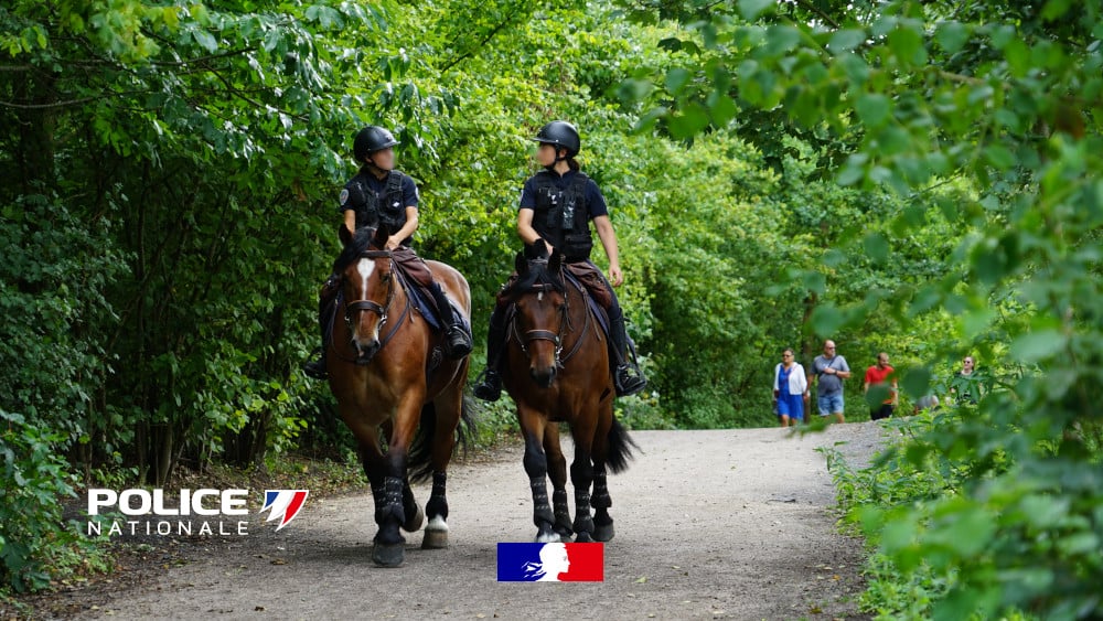PoliceNat59's tweet image. #Protéger | Chaque jour, les policiers du #Nord s’engagent pour assurer la sécurité de tous dans les espaces publics. Hier, une opération anti rodéos urbains sur Rieulay a été menée, avec les effectifs de la garderie départementale et de l'office français de la biodiversité.