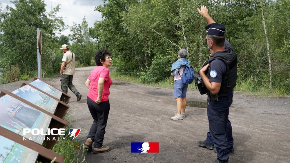PoliceNat59's tweet image. #Protéger | Chaque jour, les policiers du #Nord s’engagent pour assurer la sécurité de tous dans les espaces publics. Hier, une opération anti rodéos urbains sur Rieulay a été menée, avec les effectifs de la garderie départementale et de l'office français de la biodiversité.