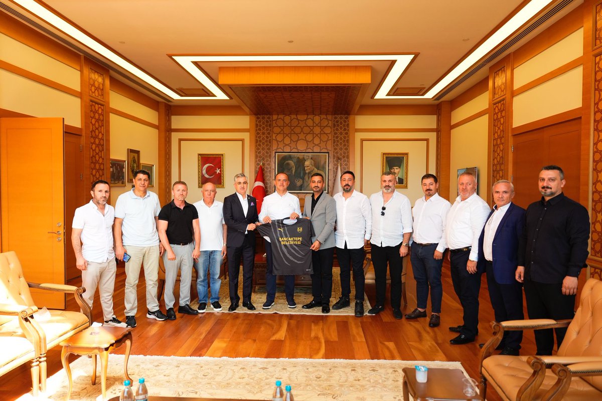 Sancaktepe Belediye Spor Kulübü Başkanı Cengiz Eroğlu ve  yönetim kuruluna nazik ziyaretlerinden dolayı teşekkür ediyorum.