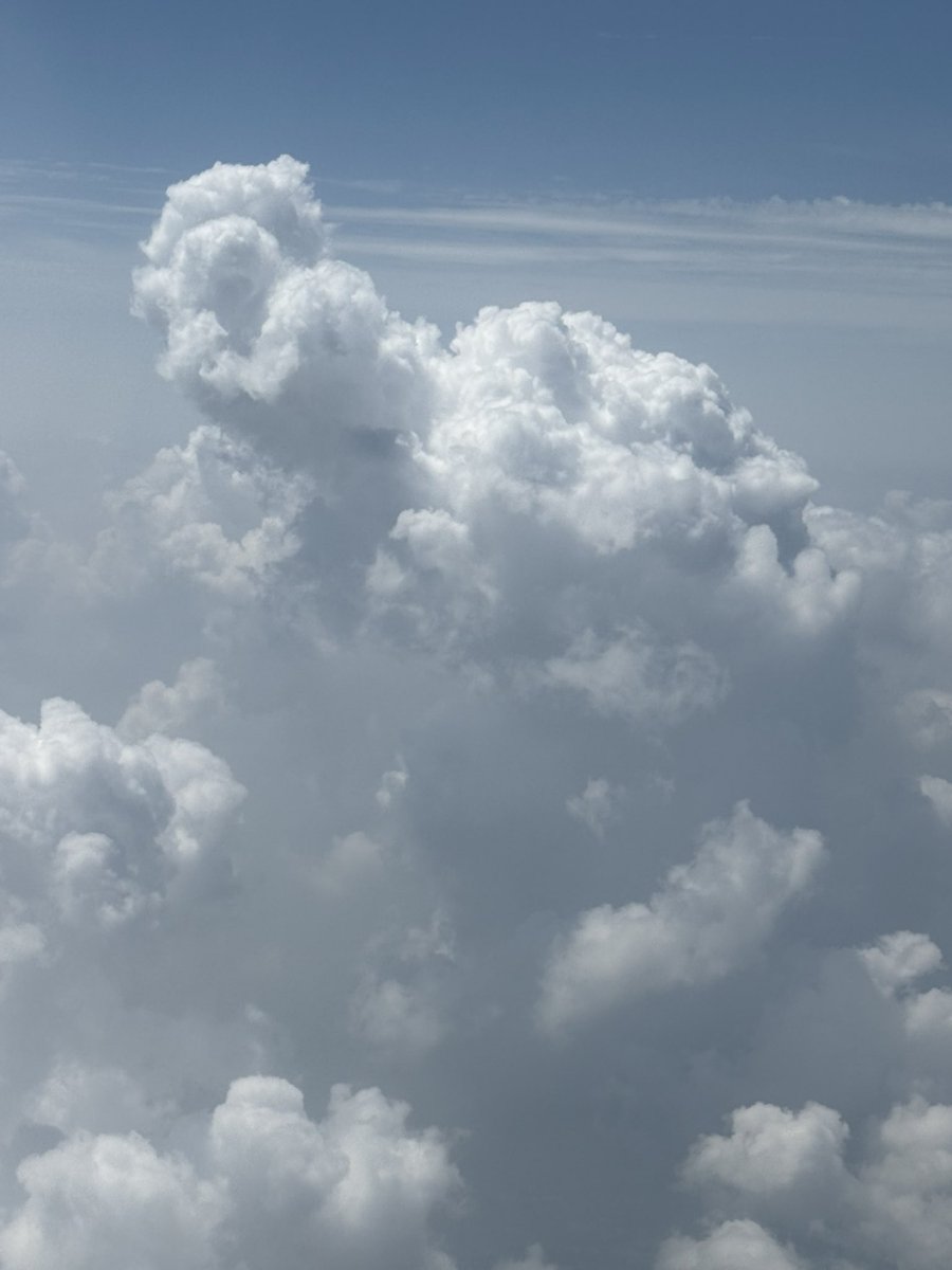 Dr Andrew Fleming 🇬🇧 🏴 (@andrew007uk) on Twitter photo Especially for my cloud loving little brother, <a href="/YounusFarhaan/">Younus Farhaan</a>, the clouds were just beautiful from above today.
Too many shapes to comment upon! Especially for my cloud loving little brother, <a href="/YounusFarhaan/">Younus Farhaan</a>, the clouds were just beautiful from above today.
Too many shapes to comment upon!