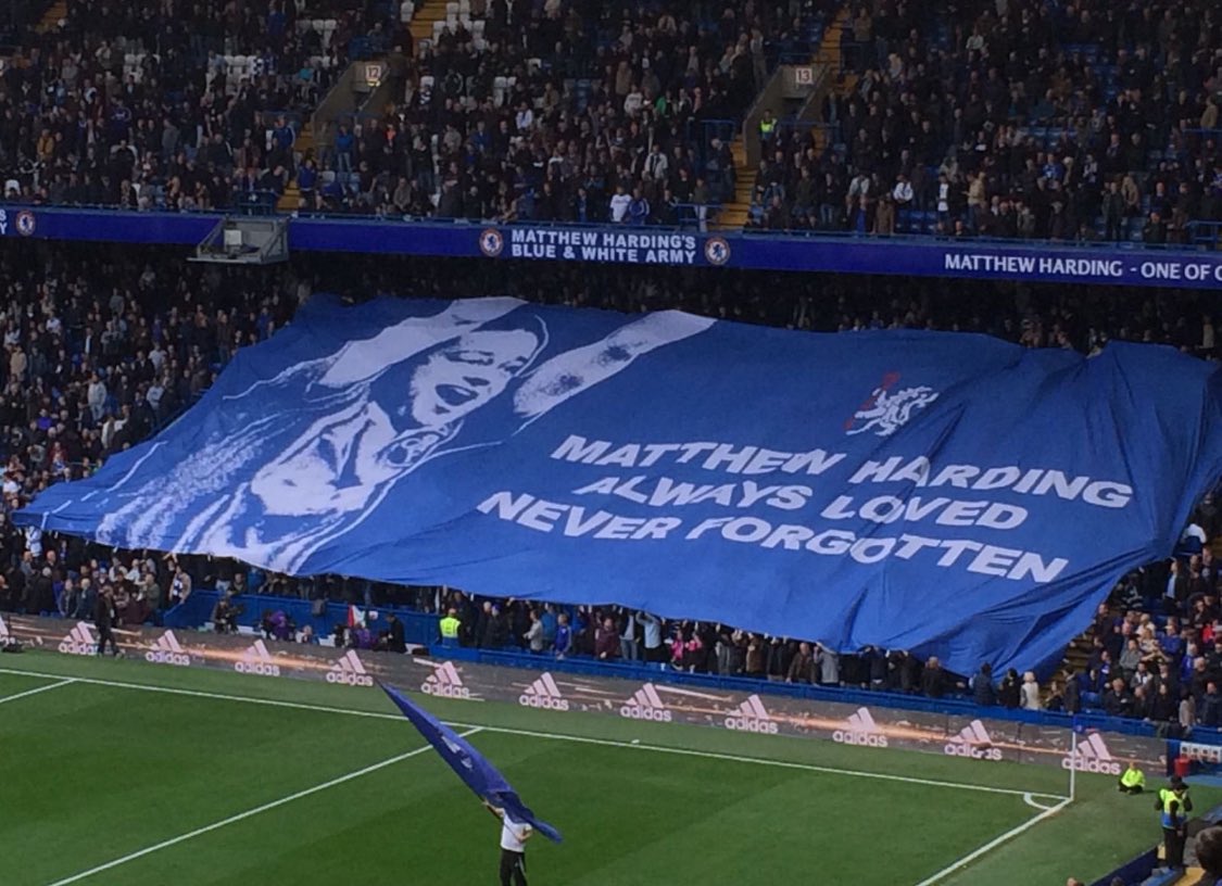onlyapound's tweet image. Pleased to say that a new design for a Lower Matthew Harding crowd surfer has been approved by the club & I/we involved in its deployment are kindly asking for assistance to fund the purchase
If you can help, please donate via PayPal to lmhbanners@gmail.com
Thank you ๐