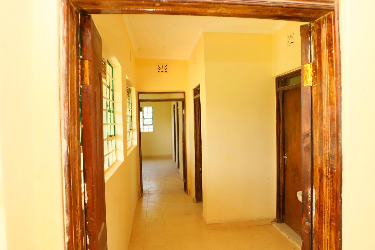 BarasaFernandes's tweet image. Inspected Shikhuyu Dispensary in Butsotso Central, Lurambi Sub-county, as we work to upgrade it to a health centre. We are deploying additional staff and equipping the maternity wing to meet the growing demand.
