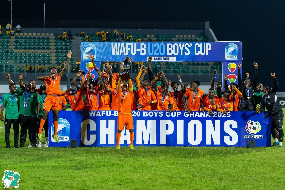 🟢⚪️ 
CHAMPIONS ! 🇨🇮🏆
Bravo aux Éléphanteaux pour ce sacre !
Et mention spéciale à notre gardien 💚🤍 Yoro Zigui, élu Meilleur Gardien du tournoi UFOA-B U20🧤💪🏾

📸 Fédération Ivoirienne de Football 

#stellaclubdadjame #allezlesmagnans