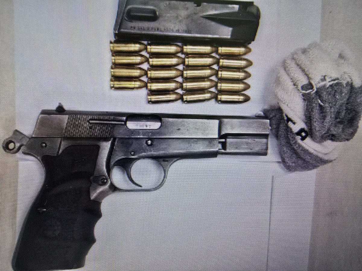 IL_police's tweet image. שוטרי מחוז ירושלים ושירות הביטחון הכללי סיכלו פיגועי טרור שתכננו שלושה מחבלים תושבי מזרח ירושלים תומכי ארגון הטרור המדינה האסלאמית (דאעש)
בשבועות האחרונים החלה חקירה בשב"כ וביחידה המרכזית במחוז ירושלים, בחשד לכוונתם של שלושה מחבלים תושבי מזרח העיר, לבצע פיגוע טרור לעבר מחסום…