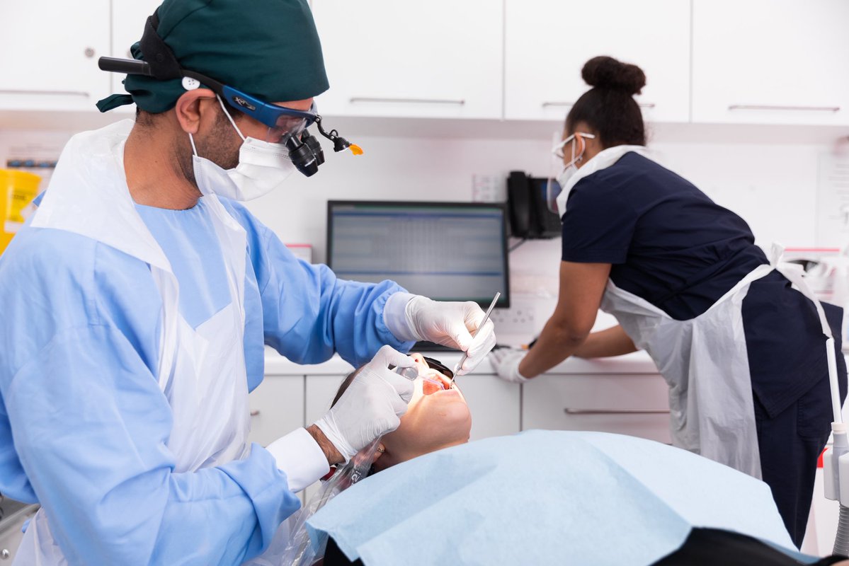 tootingnewsie's tweet image. Looking for a new local dentist? Located at 156 #Balham High Road, @tendentalfacial offer general, family, cosmetic & implant dentistry. They're open late evenings & welcoming new patients of all ages to the clinic!
Full info: WhatsApp 07907 366 397 / tendental.com