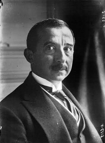 Türk'ün bağımsızlığını dünyaya kabul ettiren İsmet Paşa hazretlerinin Lozan’da çekilmiş portre fotoğrafı

Adın temiz, hatıran aziz kalacaktır!