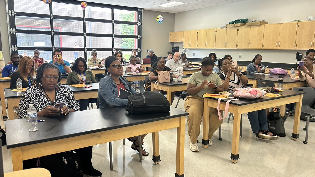 msjones_teaches's tweet image. Last week, I had the privilege of presenting at the DeKalb County School District’s 2025 Tech Symposium: Game On DeKalb – Bridging the Digital Divide! 🎮💡
I led a session titled “Game On! Using Prodigy to Boost Student…
#DCSDTechPioneers #DCSDTechSymposium25 #Prodigymath