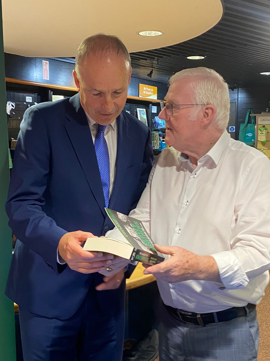 Mercier Press Books (@mercierbooks) on Twitter photo Author Eugene Reavey discusses his book with Taoiseach Micheál Martin - The Killing of the Reavey Brothers: British Murder and Cover-Up in Northern Ireland #ReaveyBrothers #Nevergivingup 🕊
<a href="/s_armagh/">PeacefulFuturesSArmagh</a> <a href="/MiamiShowband/">Stephen Travers</a> <a href="/WAVETrauma/">WAVE Trauma Centre</a>
mercierpress.ie/books/the-kill… Author Eugene Reavey discusses his book with Taoiseach Micheál Martin - The Killing of the Reavey Brothers: British Murder and Cover-Up in Northern Ireland #ReaveyBrothers #Nevergivingup 🕊
<a href="/s_armagh/">PeacefulFuturesSArmagh</a> <a href="/MiamiShowband/">Stephen Travers</a> <a href="/WAVETrauma/">WAVE Trauma Centre</a>
mercierpress.ie/books/the-kill…