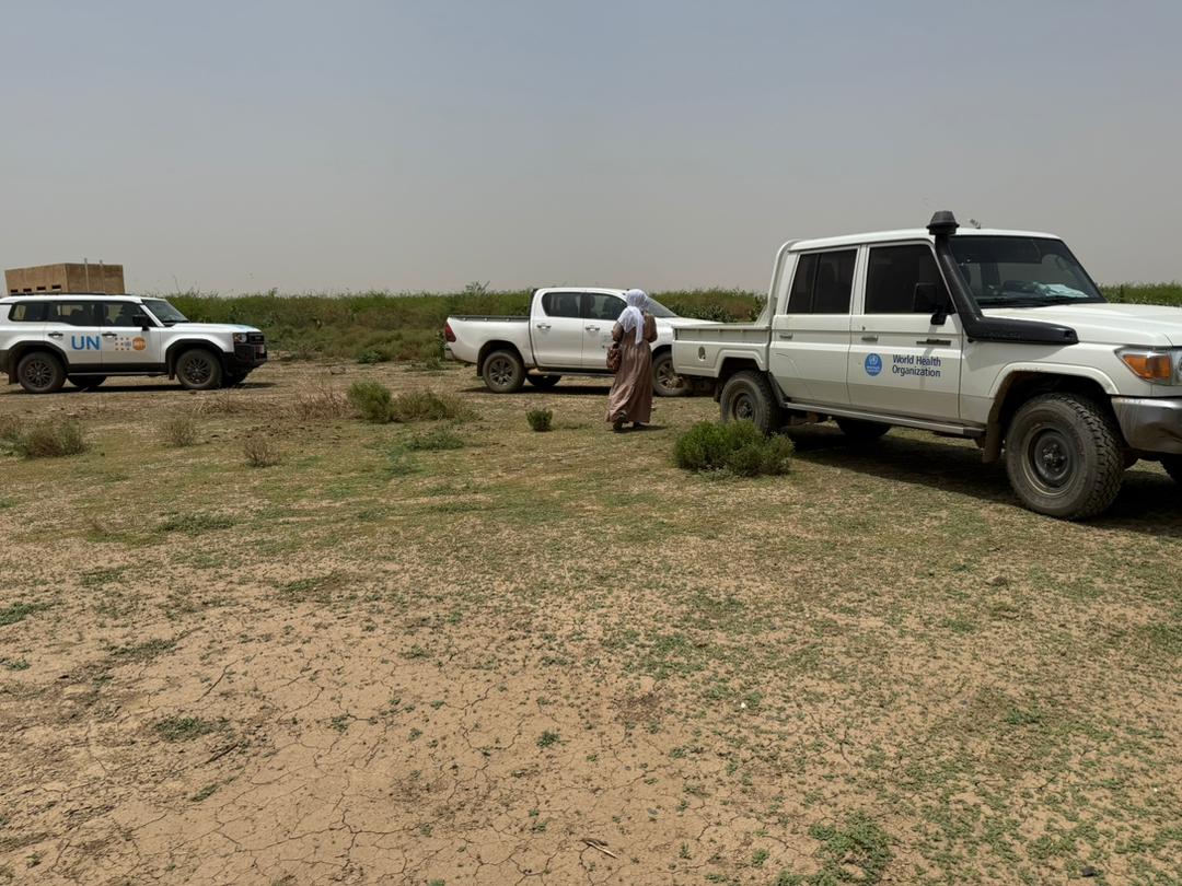 whosudan's tweet photo. A @whosudan, @FMoH_Sudan, @UNFPA_Sudan, @CARE &amp; Italian Association for Solidarity Among People interagency mission to a flood-affected village in Kassala, #Sudan, assessed the health situation &amp; identified urgent needs to coordinate a rapid response for the affected population. https://t.co/Si9LJQprnj