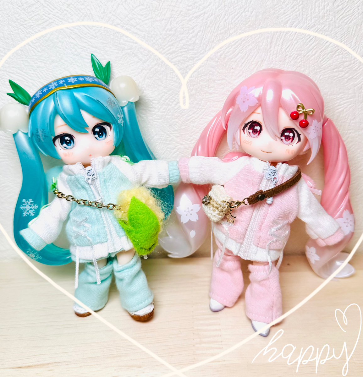 Rikachis2's tweet image. おてて繋いでどこ行くの？🌸☺️