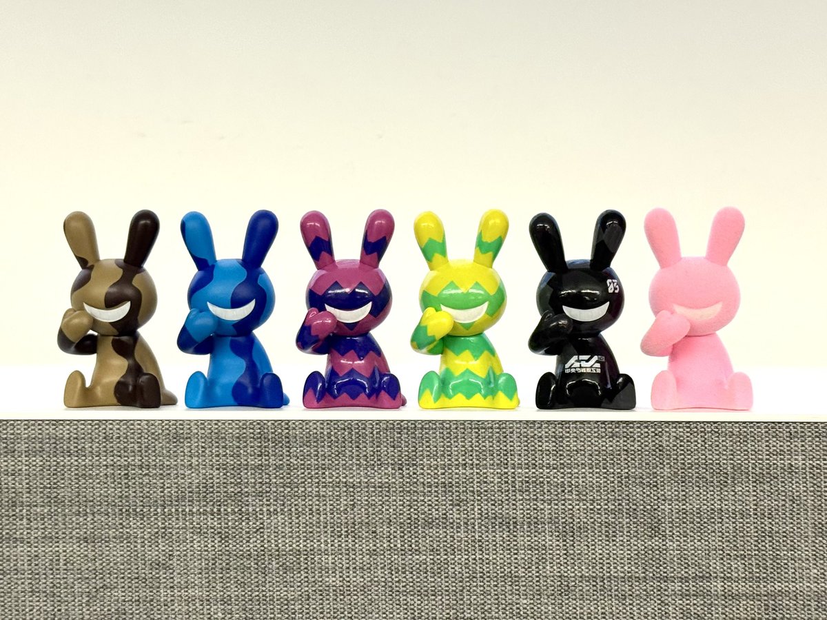 ブラックラビット　すりガラス ずっと長年待ち続けたブラックラビット夢のコラボやっと来ました…！GUN