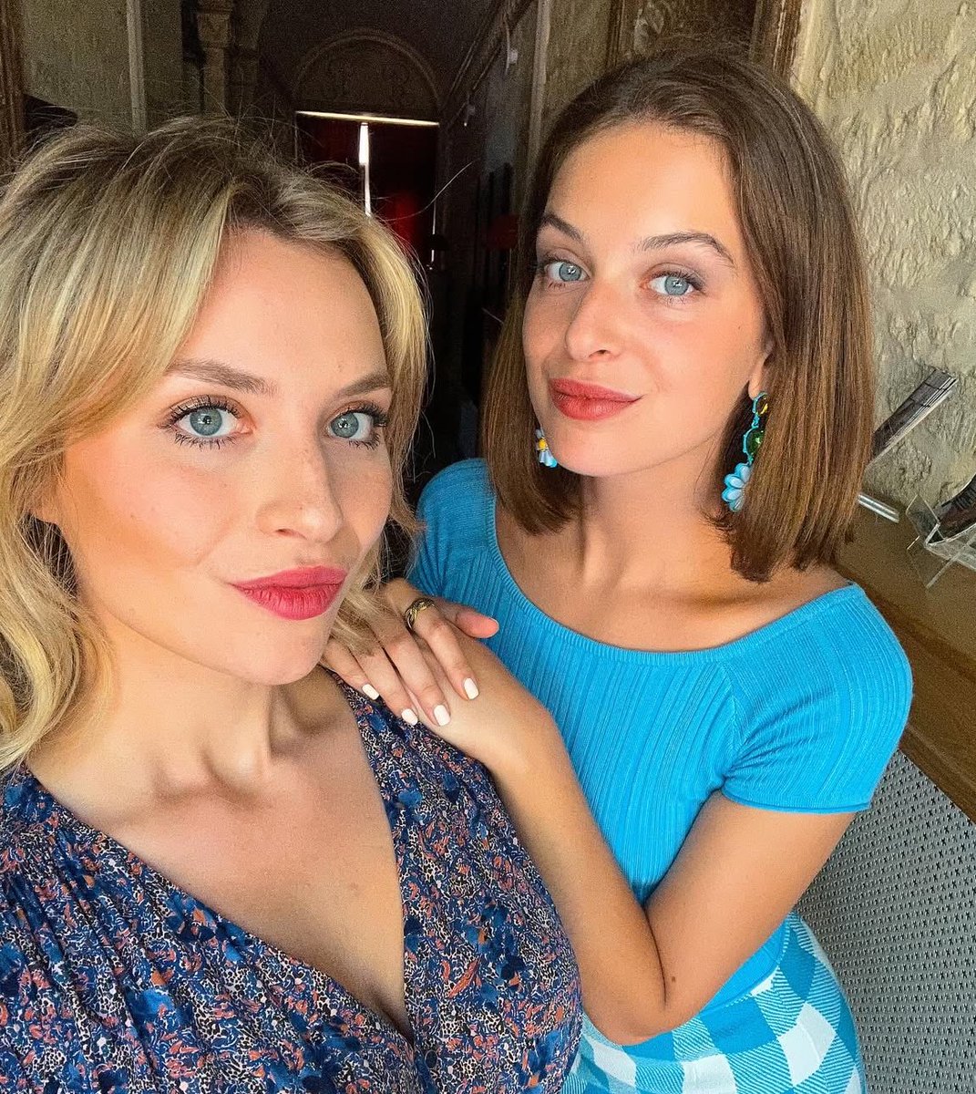soiise's tweet image. bellas ☀️