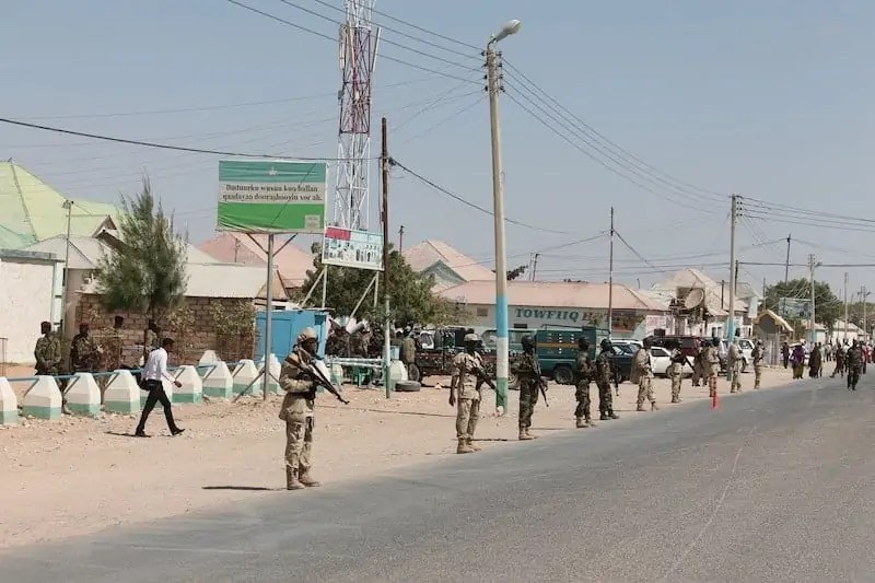 HBNonlineTV's tweet image. #WAR: Askar ka tirsan ciidamada Puntland oo dhimasho & dhaawac loogu gaystay Garoowe
hbnonlinetv.com/askar-puntland…