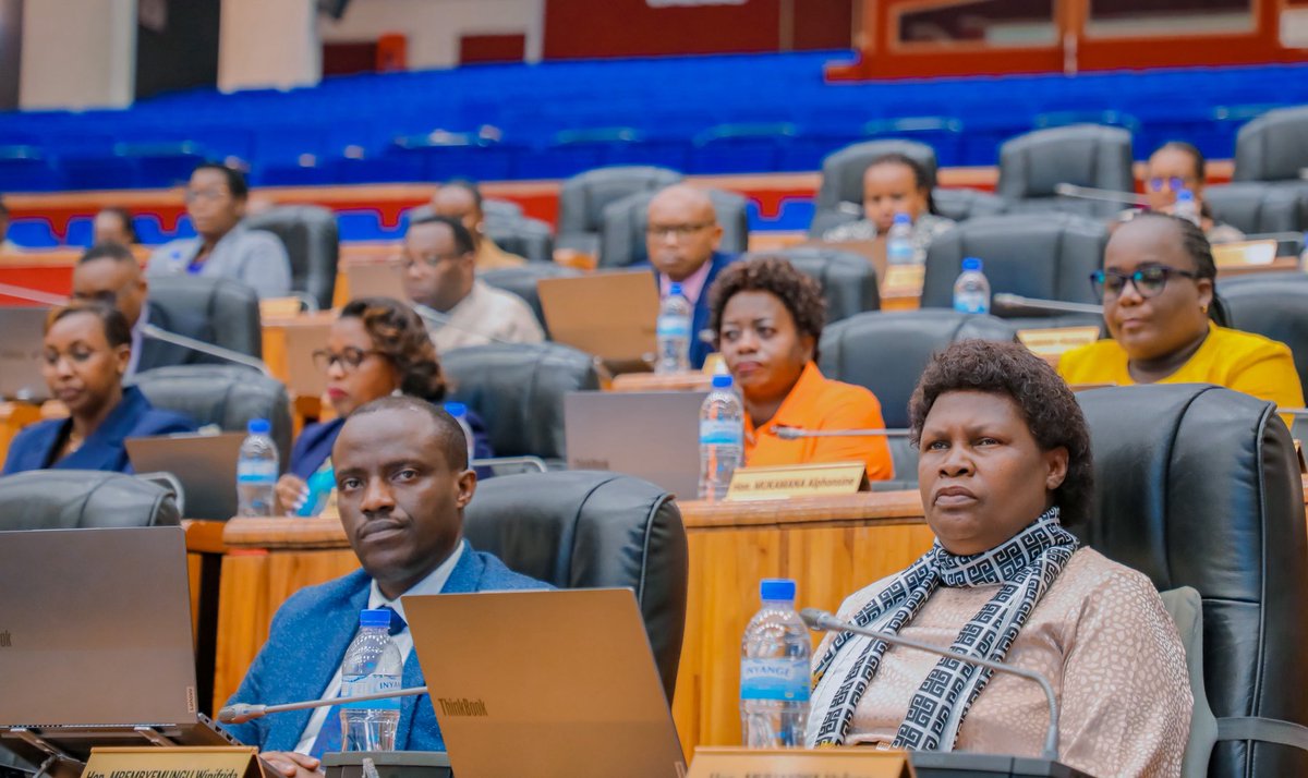 RwandaParliamnt's tweet image. Inteko Rusange y’Umutwe w’Abadepite yemeje itegeko rigenga imirimo y'ubuhanga mu guhanga inyubako, iy'ubuhanga mu by'ubwubatsi n'iy'ubuhanga mu kubara, kugena no kugenzura ingano y'ibintu n'ibiciro mu bwubatsi.