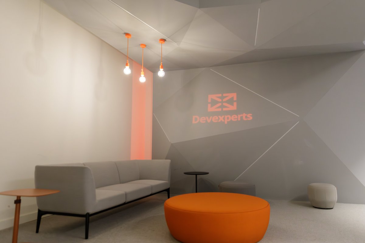 PortoTechHub's tweet image. π€ Do you already know @devexperts ?
Not yet? Then travel through its halls and discover its technological world.
Want to know more about our associates? Visit our website and take a look on our about section! π
#PortoTechHub #PTH10years #PTH10 #Inthecorridors #Devexperts