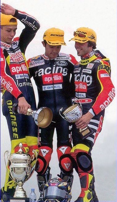 AntonioRamosGP's tweet image. Valentino Rossi 🇮🇹
Tetsuya Harada 🇯🇵
Loris Capirossi 🇮🇹
#Aprilia