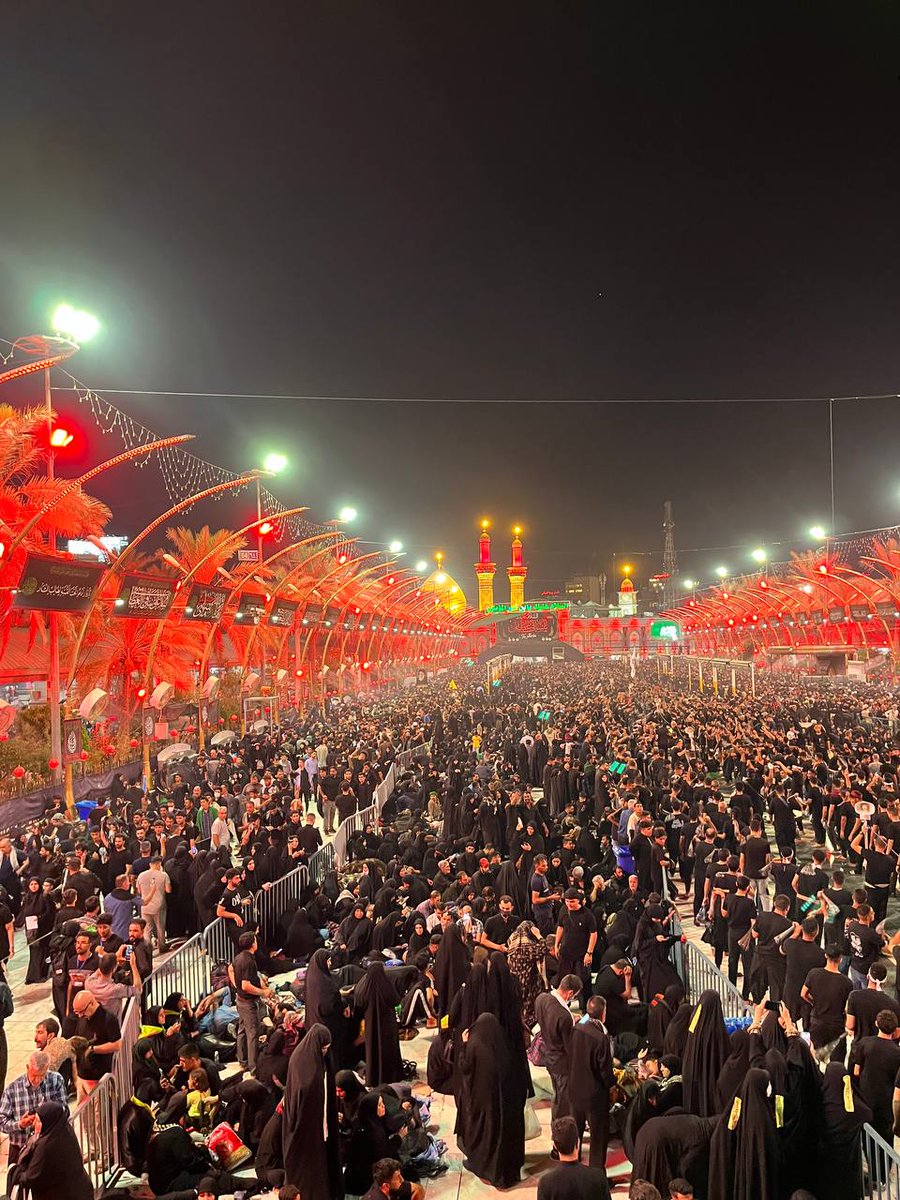 Moohammad_82's tweet image. ایران خیمه امام حسین نشان دهنده ی این است که پای ایمان بایستی حتی اگرنان کم باشد
#حب_الحسین_یجمعنا
#ایران_اباعبدالله
