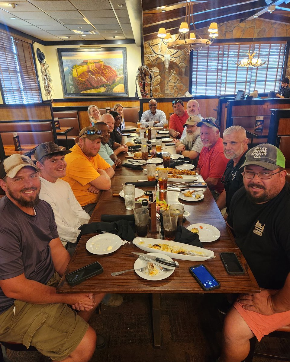 peachschools's tweet image. In appreciation for their hard work, Dr. Brown treated our Maintenance team to lunch yesterday! We think they are the best!!