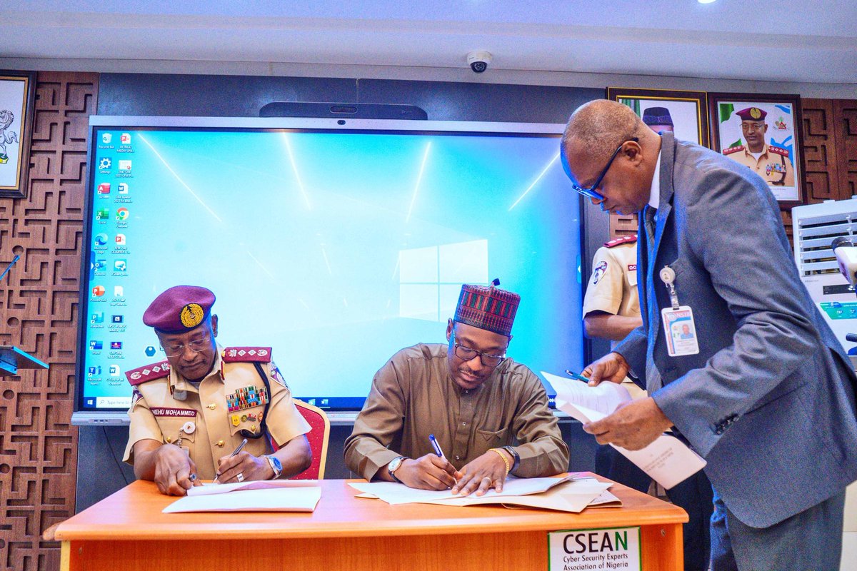 NSIB partners FRSC to strengthen transport safety thetravelport.org.ng/nsib-partners-… via @The Travel Port 
<a href="/nsib_nigeria/">Nigerian Safety Investigation Bureau</a> <a href="/FRSCNigeria/">FRSC, NIGERIA</a> <a href="/fmaviationng/">Federal Ministry of Aviation and Aerospace Devt.</a> <a href="/LOSairport/">Lagos Airport</a> <a href="/laspg_media/">NURTW LAGOS Media and Publicity</a> <a href="/NURTWOFFICIALS/">NURTW</a>