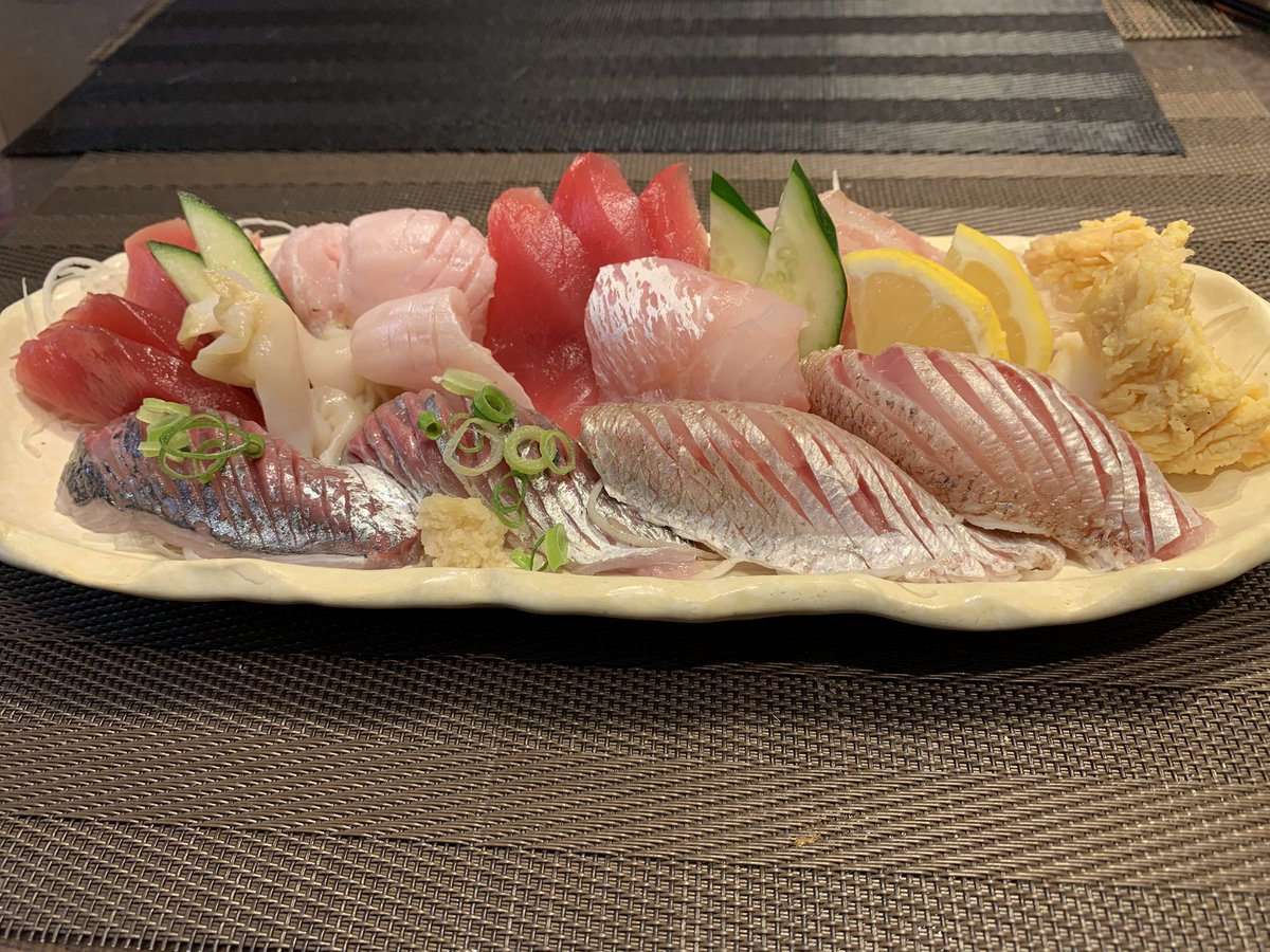 全部地魚、刺し盛り出来上がり🤣