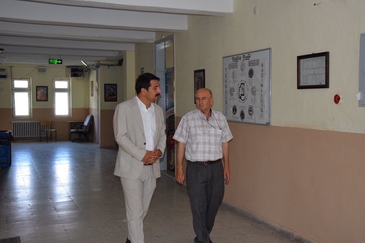 📌 Kaymakamımız <a href="/senol_ozturk61/">Şenol Öztürk</a> , Mesleki Eğitim Merkezini Ziyaret Etti

👉 Detay : karapinar.gov.tr/kaymakamimiz-s…