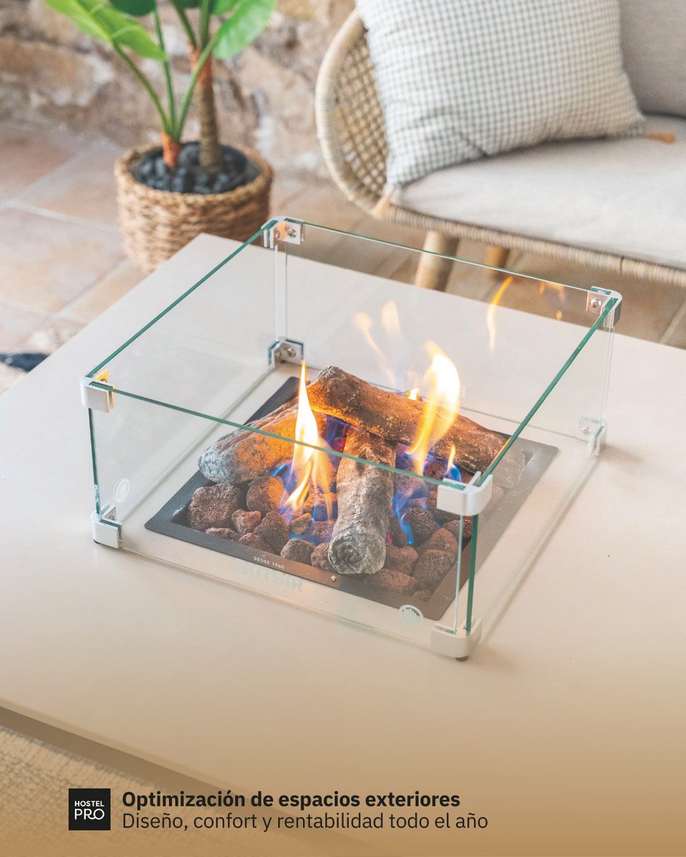 R_hostelpro's tweet image. 🌿 Terrazas, patios y azoteas ya no son decorativos: son clave en la hostelería actual. Más aforo, confort y rentabilidad durante todo el año. Descubre cómo transformar tu espacio exterior 

👉 revistahostelpro.com/equipamiento/e…