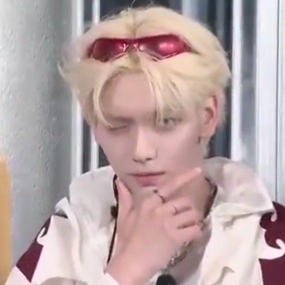 فریاد زدممم سوبین این چه بلایی بود به سرمون آوردی😦