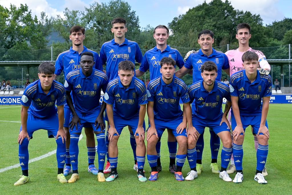 Cantera1926's tweet image. ⏱️ Primeros 15 minutos en El Requexón
#RealOviedoVetusta 1️⃣ 🆚 1️⃣ @RacingCantera
⚽️ Joaquín Delgado puso las tablas nuevamente tras el tempranero gol visitante
#CanteraRO 🔵⚪
