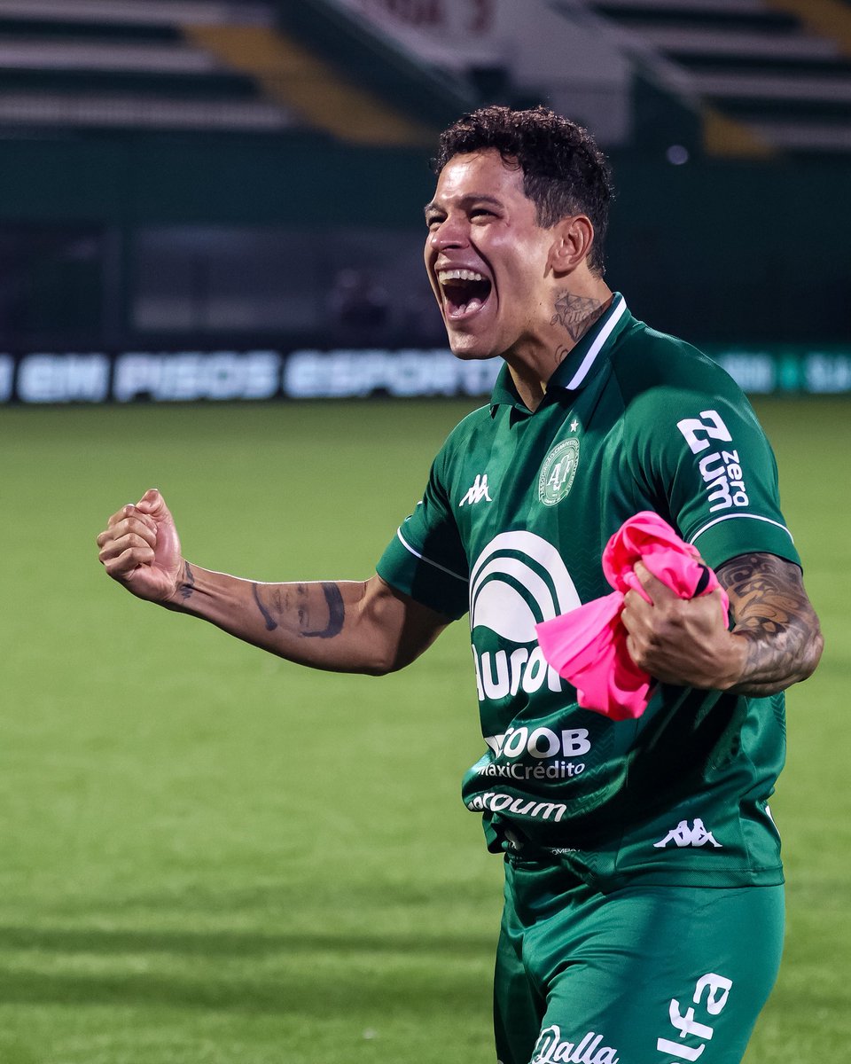 ChapecoenseReal's tweet image. Bom dia, torcedor! Mais alguém acordou assim hoje? 😄💚
📸 Rafael Bressan | ACF
#VamosChape