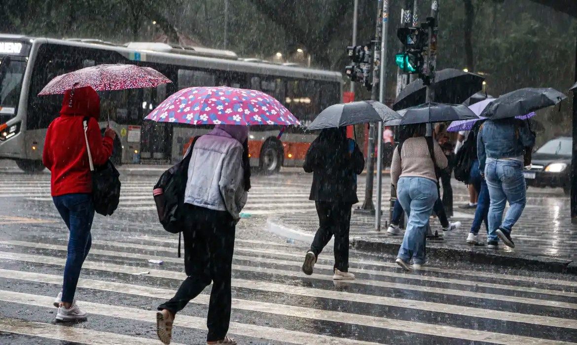 cleoci's tweet image. Novo artigo no Perus Online Feriadão deve ter chuva e queda de temperatura no centro-sul do país

leia o artigo completo aqui: perusonline.com.br/feriadao-deve-…
