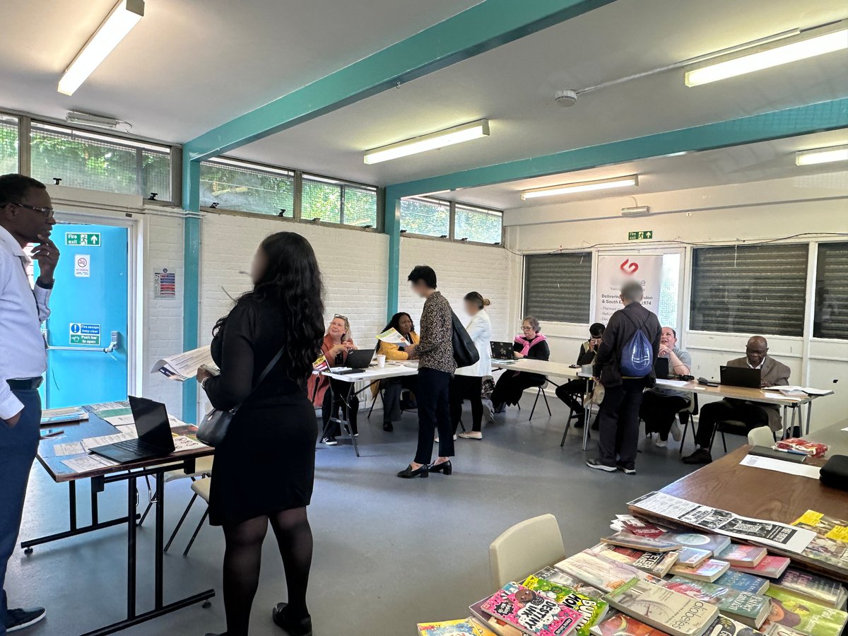 Our Housing Roadshow is in full swing! 🌞🚐

We're on the road all summer, bringing housing support straight to your neighbourhood. 

💬 Share your views
🔧 Report repairs on the spot
🚶 Join estate walkabouts
🩺 Get a free NHS health check
📚 And much more!

🧵👇
