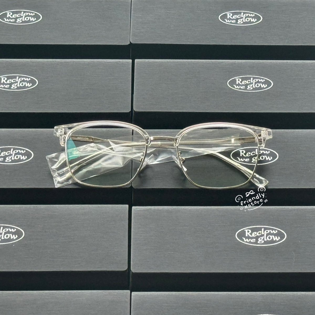 friendlyxstore's tweet image. (พร้อมส่ง) RECLOW TR B210 CRYSTAL GLASS รุ่นจีเซล ราคารอบโปร [sale 48%] 

มีเลนส์ UV / Blue light สามารถนำไปตัดเป็นเลนส์สายตาได้คับ ของจริงสวยมาก

🛒กดสั่งใน shopee อย่าลืมใช้โค้ดลดน้า 
ของมีจำกัดมากๆ : s.shopee.co.th/8UyCdi8QKg