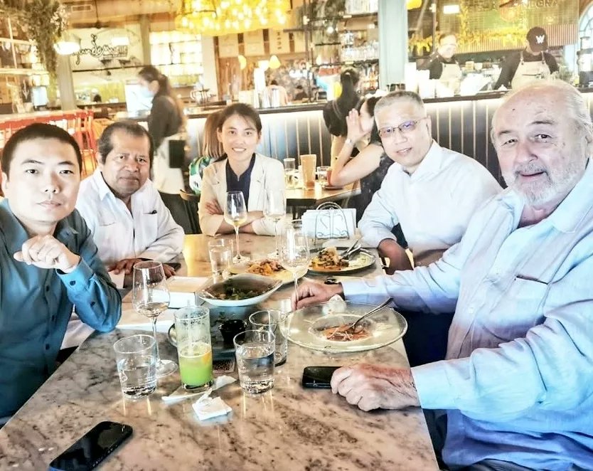 Libelula Group (@libelula_group) on Twitter photo <a href="/libelula_group/">Libelula Group</a> punto de encuentro de grandes escritores!
<a href="/andresserbin/">Andres Serbin</a> <a href="/ipsa_aisp/">IPSA</a> <a href="/CRIESLAC/">CRIES</a> <a href="/jorgeheinel/">Jorge Heine</a> <a href="/ChenPingMFA/">Chen Ping 陈平</a> <a href="/ChEmbPa/">Xu Xueyuan徐学渊</a> <a href="/libelula_group/">Libelula Group</a> punto de encuentro de grandes escritores!
<a href="/andresserbin/">Andres Serbin</a> <a href="/ipsa_aisp/">IPSA</a> <a href="/CRIESLAC/">CRIES</a> <a href="/jorgeheinel/">Jorge Heine</a> <a href="/ChenPingMFA/">Chen Ping 陈平</a> <a href="/ChEmbPa/">Xu Xueyuan徐学渊</a>