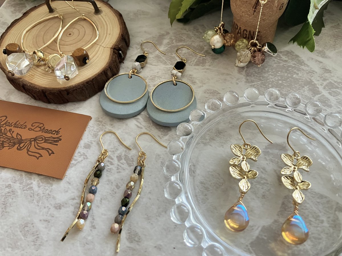 yoshida_brooch's tweet photo. 2025/07/24 thu
．
\ thank you for your order ! /
いつもオーダーありがとうございます！
お気に入りが増えたら嬉しいです♫
．
#吉田ブローチ / #yoshidaearrings https://t.co/aM6vqVGwTE