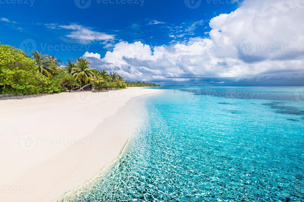 "Fai che per te io sia l’estate anche quando saran fuggiti i giorni estivi.”
Emily Dickinson"
 
#LuoghiDEstate 
#VentagliDiParole 

Maldive 

<a href="/672Cilia/">Giusi </a>